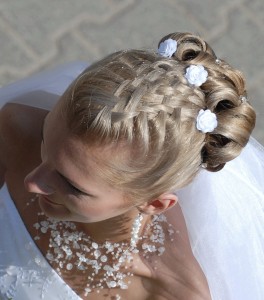 свадебные косы на средние волосы