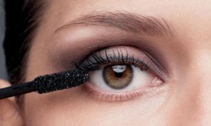 Красивый макияж для карих глаз - правила выполнения