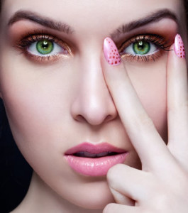 Новогодний макияж для зеленых глаз 